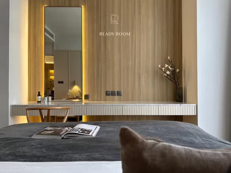 1 Bedroom Condo