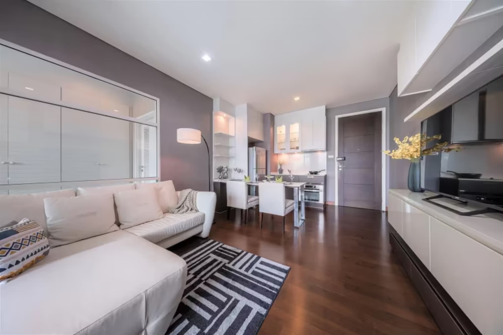1 Bedroom Condo - Image 2