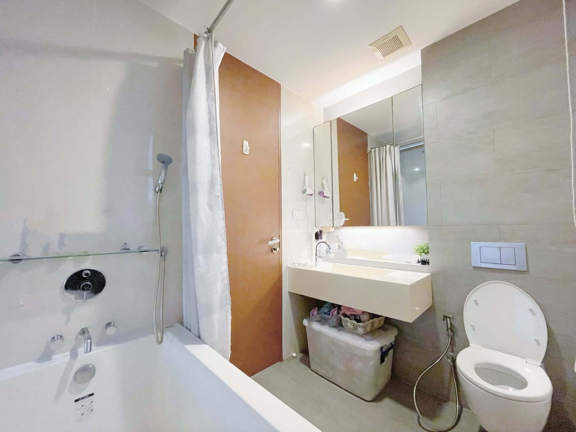 2 Bed Condo for Sale in Khlong Toei - Image 6