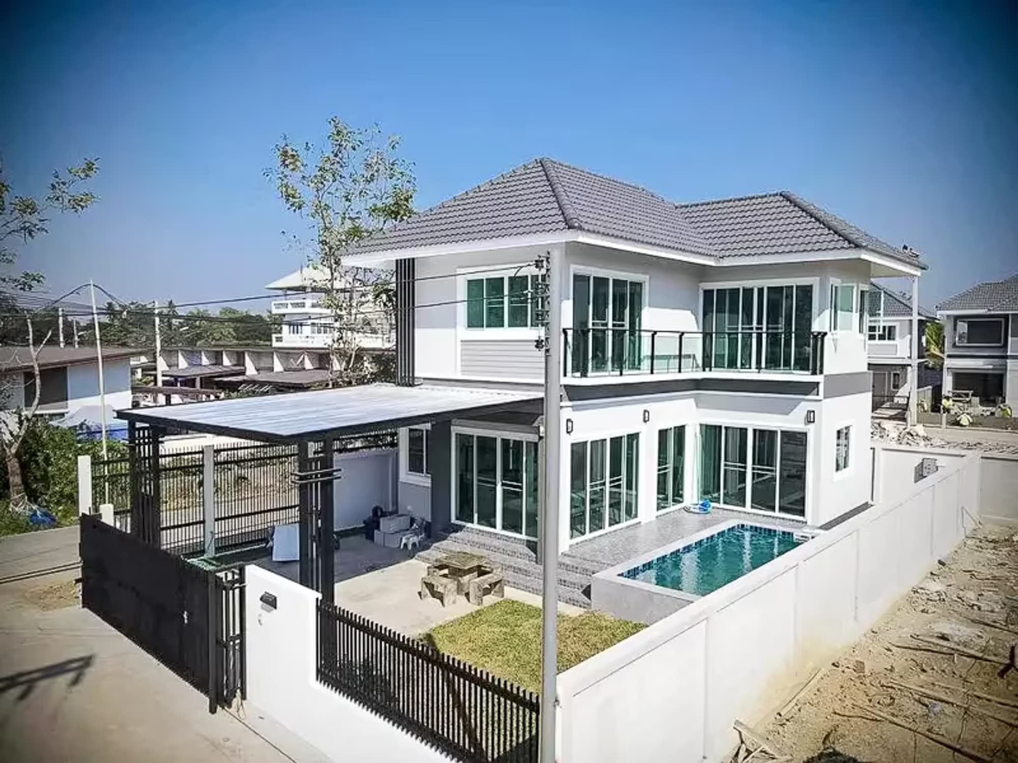 3 Bedroom House - Image 1
