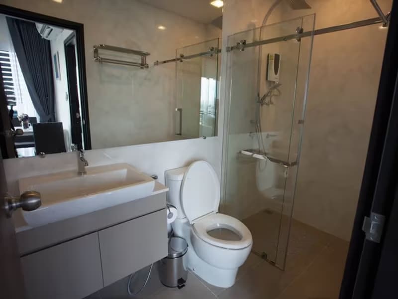 1 Bedroom Condo