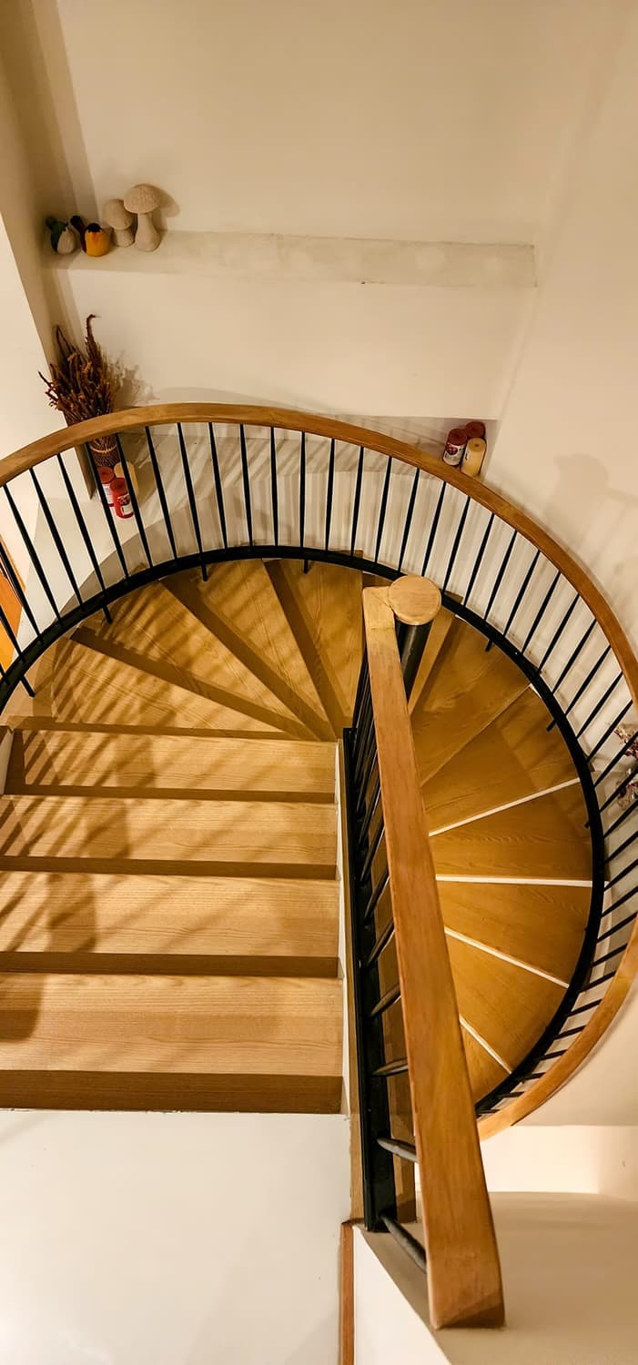  - Image 7