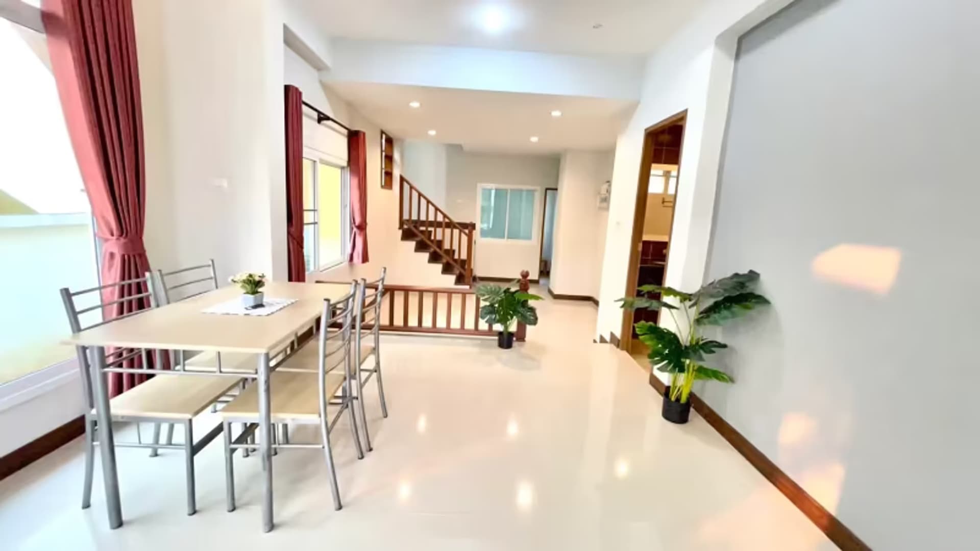 4 Bedroom House - Image 22