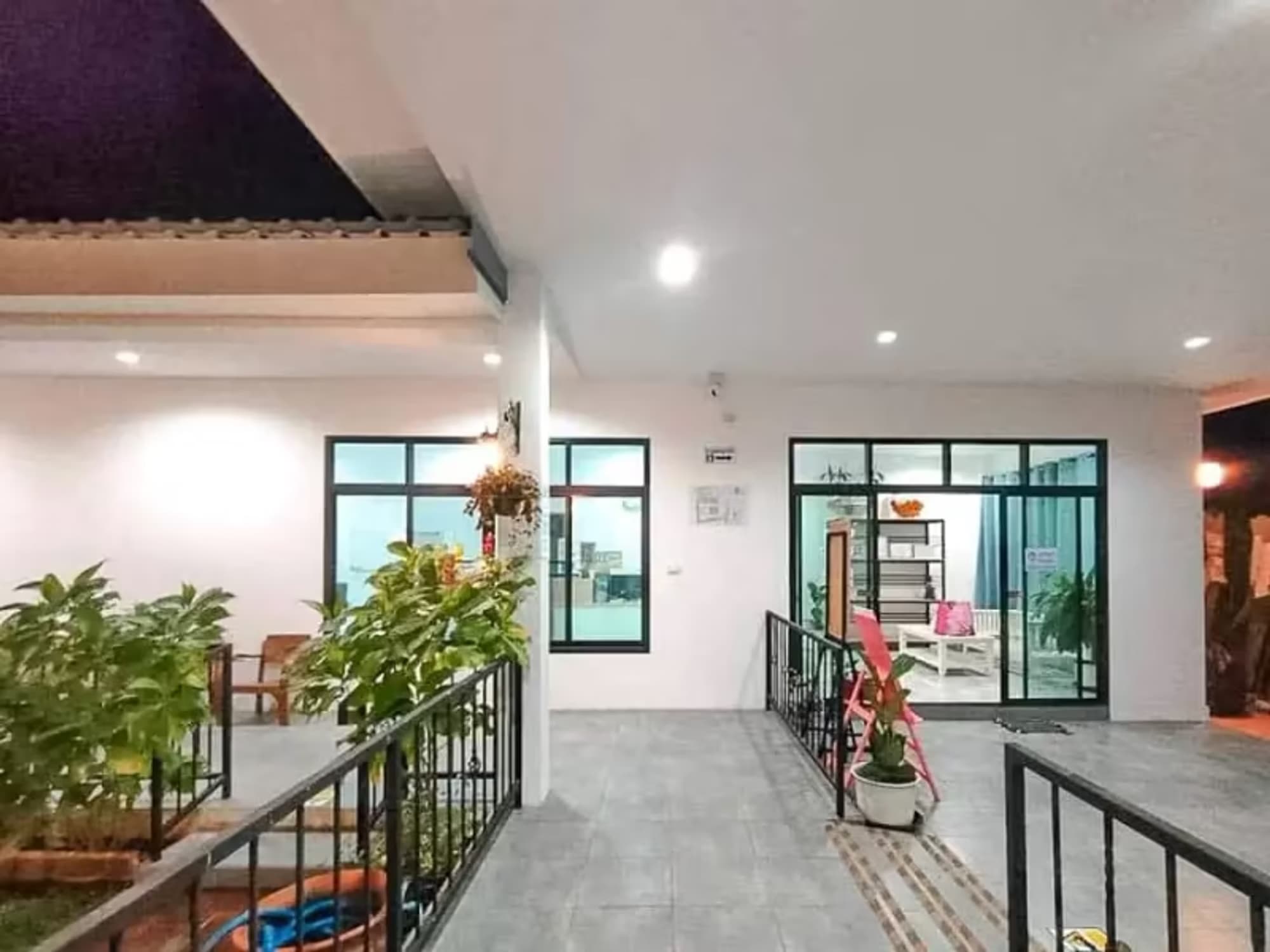 4 Bedroom House - Image 6
