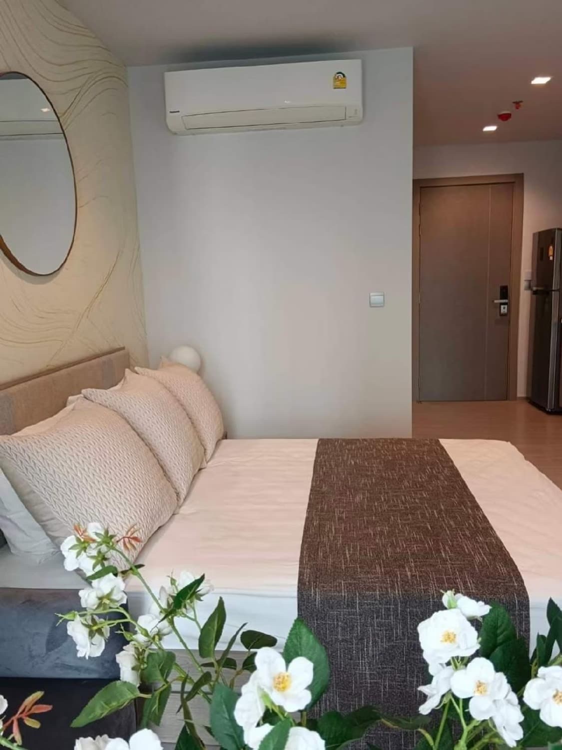 Condo for Rent at Life Asoke - Rama 9 - Image 3