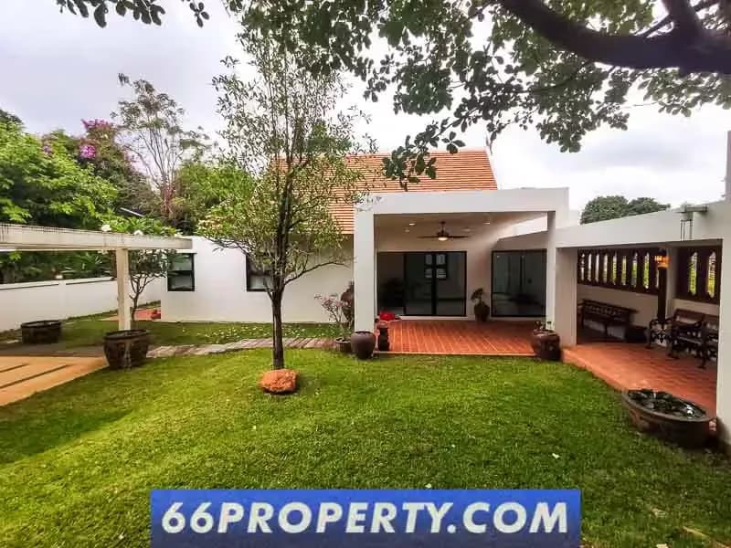 2 Bedroom House
