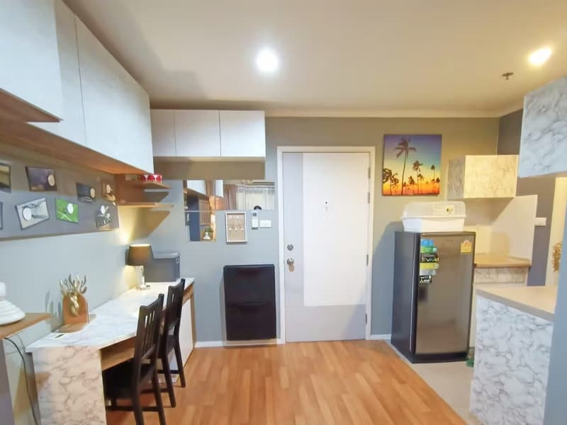 1 Bedroom Condo