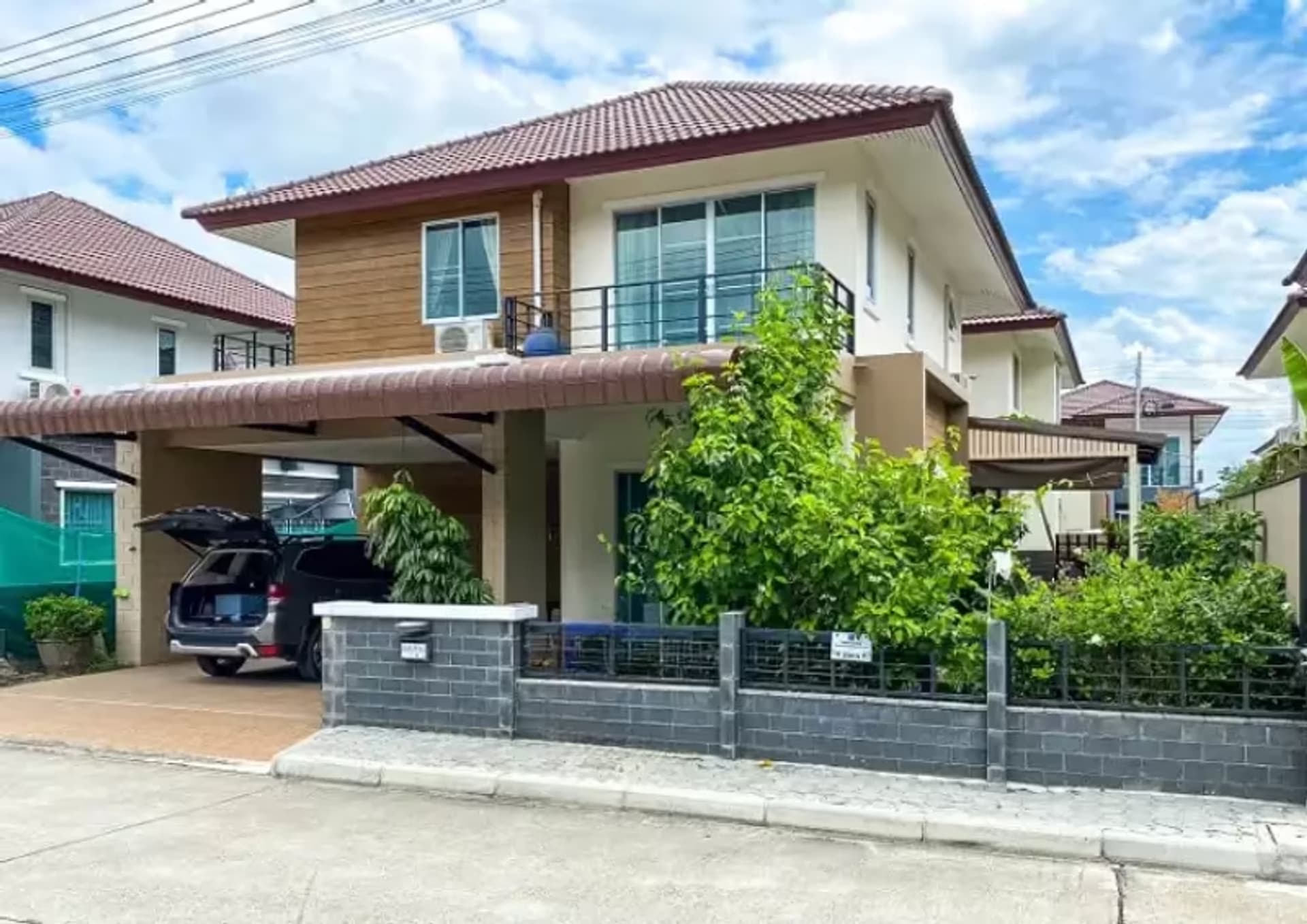 3 Bedroom House - Image 7