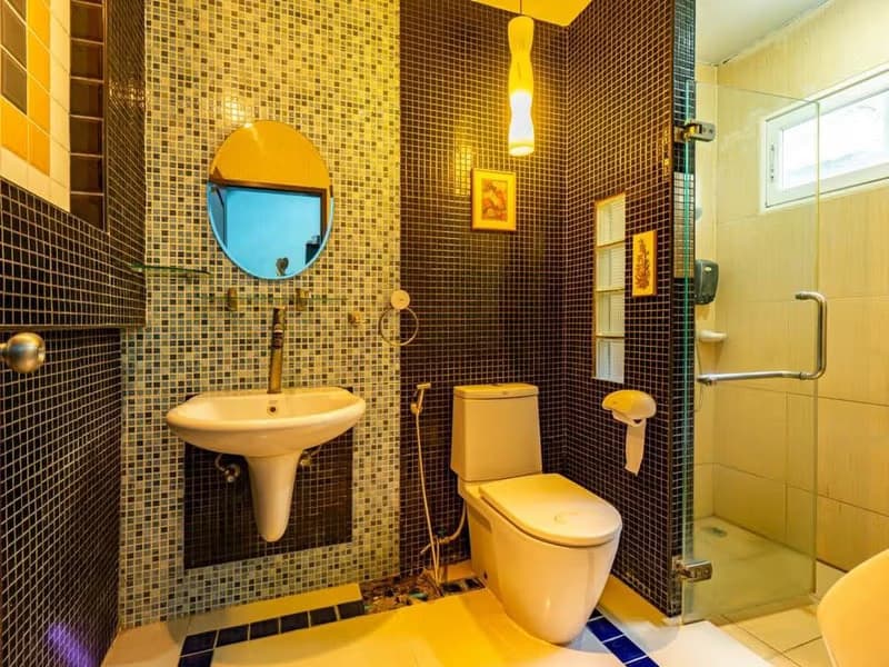 5 Bed House for Sale in Suan Luang