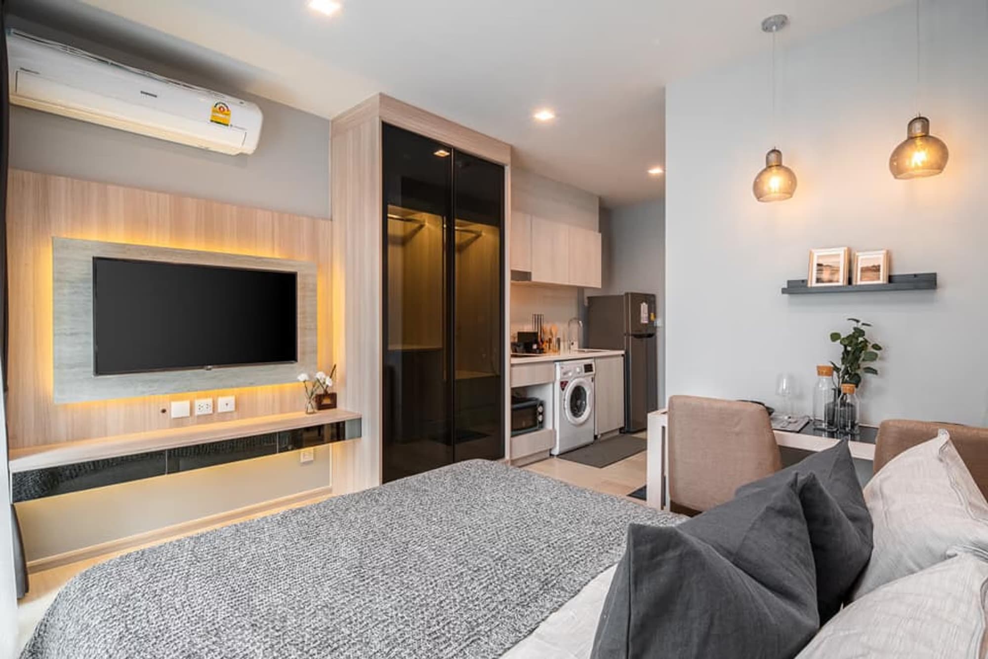 Condo for Rent at Life One Wireless - Image 24