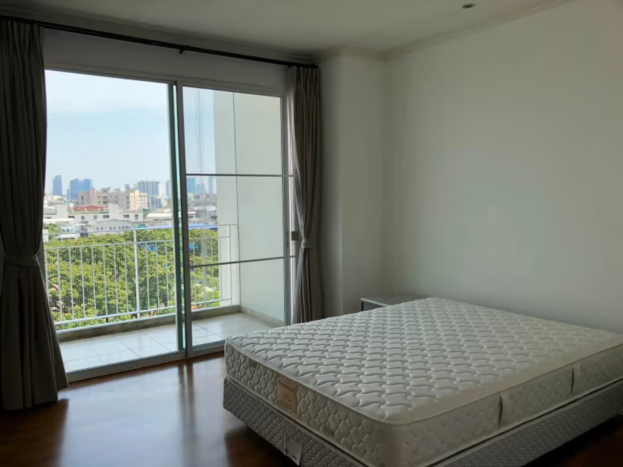 3 Bedroom Condo - Image 4