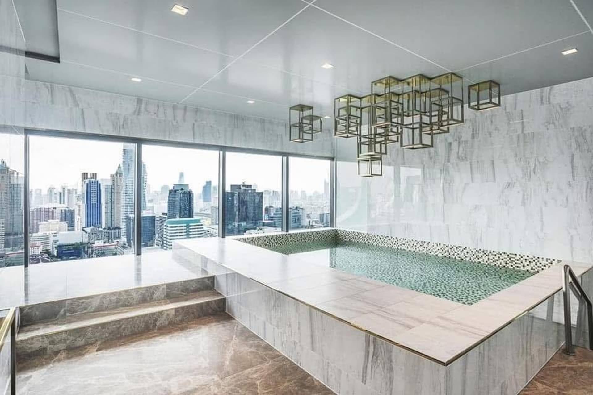 1 Bed Condo for Sale in Pathum Wan - Image 7