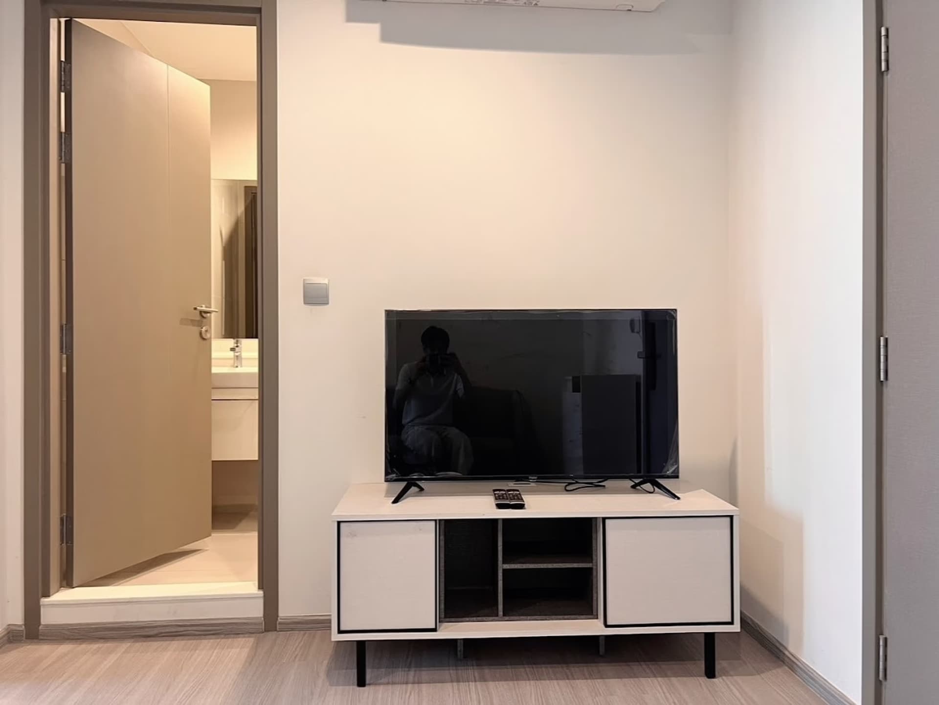 1 Bed Condo for Rent in Pathum Wan - Image 6