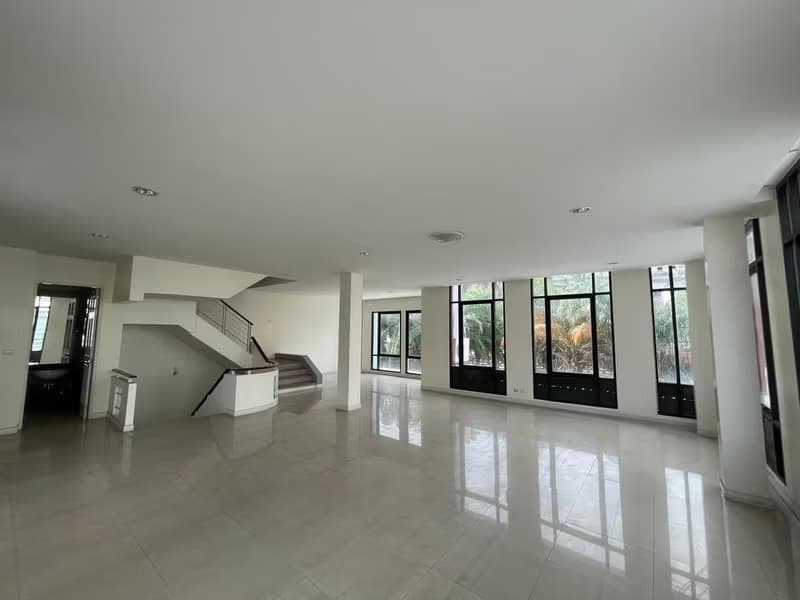 Studio Townhouse for Rent in Bang Na