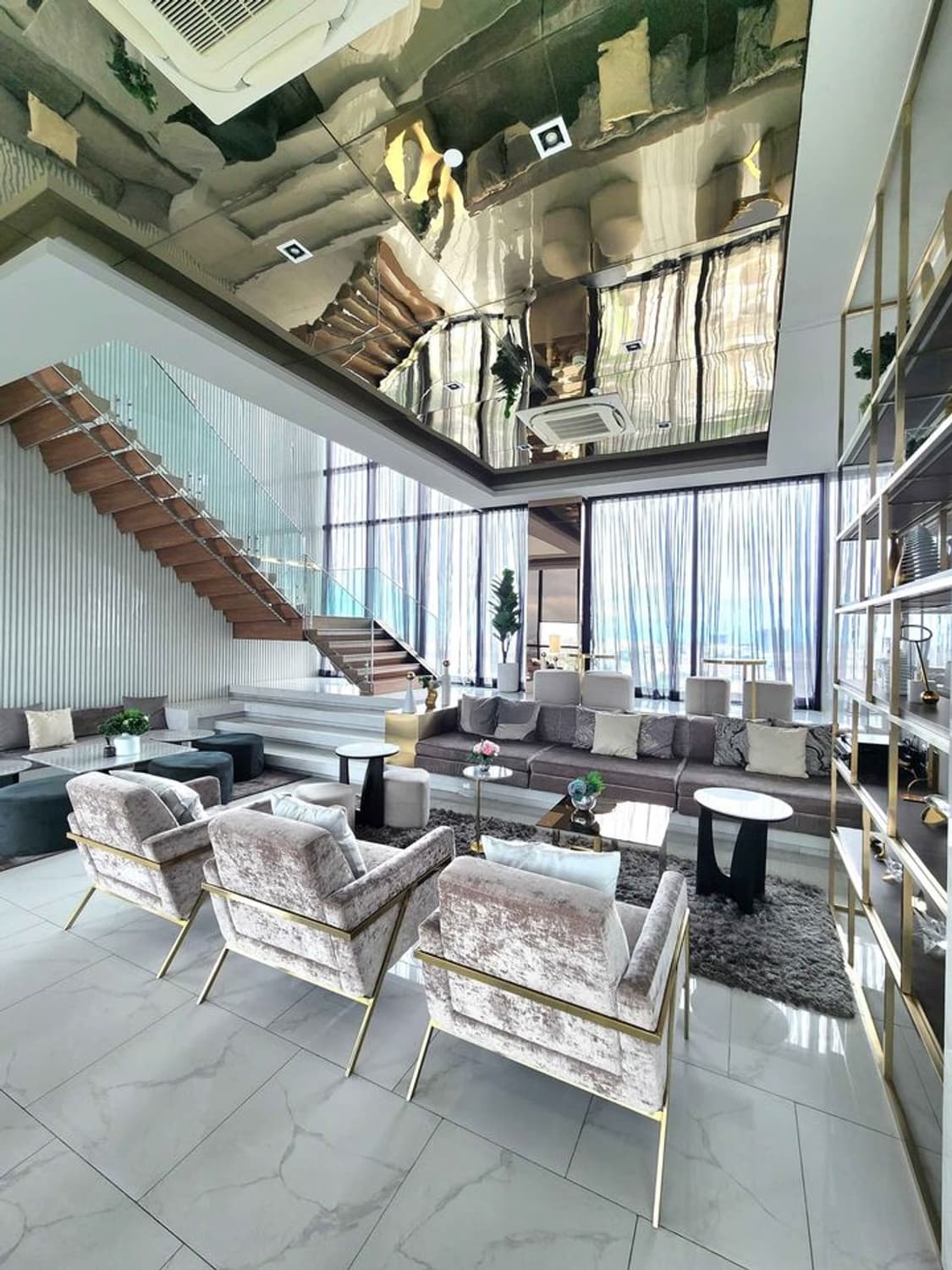 2 ห้องนอน Condo สำหรับ ขายและจำหน่าย ใกล้ Bearing BTS - Image 16