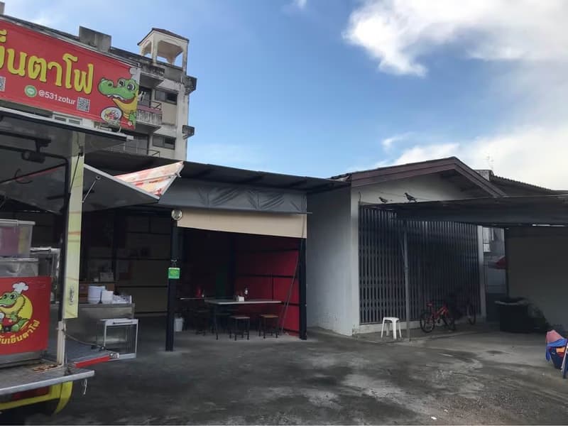 4 Bed Commercial for Rent in Suan Luang