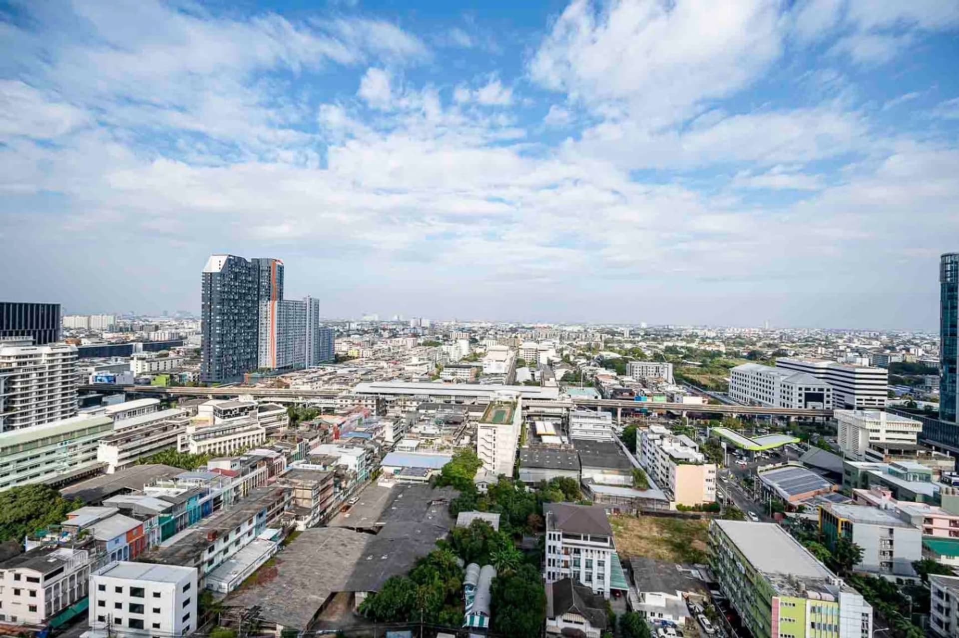 1 Bed Condo for Sale in Phra Khanong - Image 10