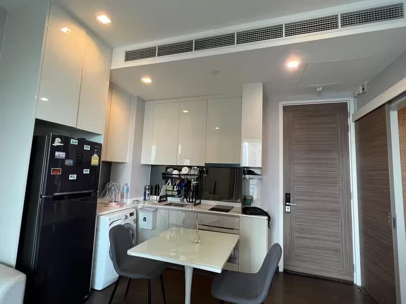 1 Bedroom Condo