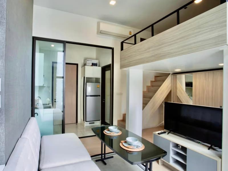 1 Bed Condo for Rent  Near Phra Ram 9 MRT