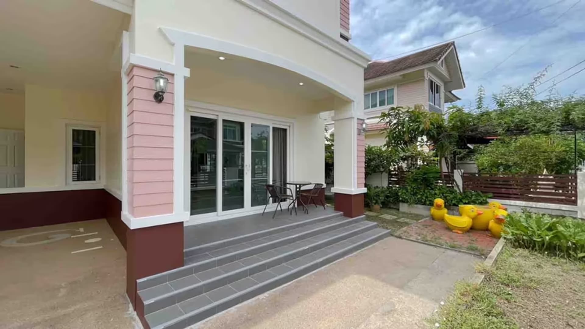 3 Bedroom House - Image 19