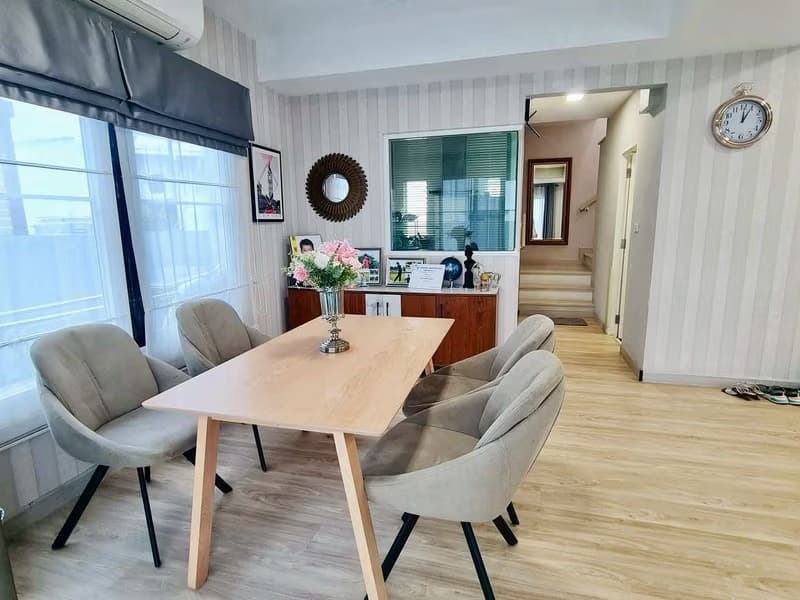 3 Bed House for Rent in Bang Phli