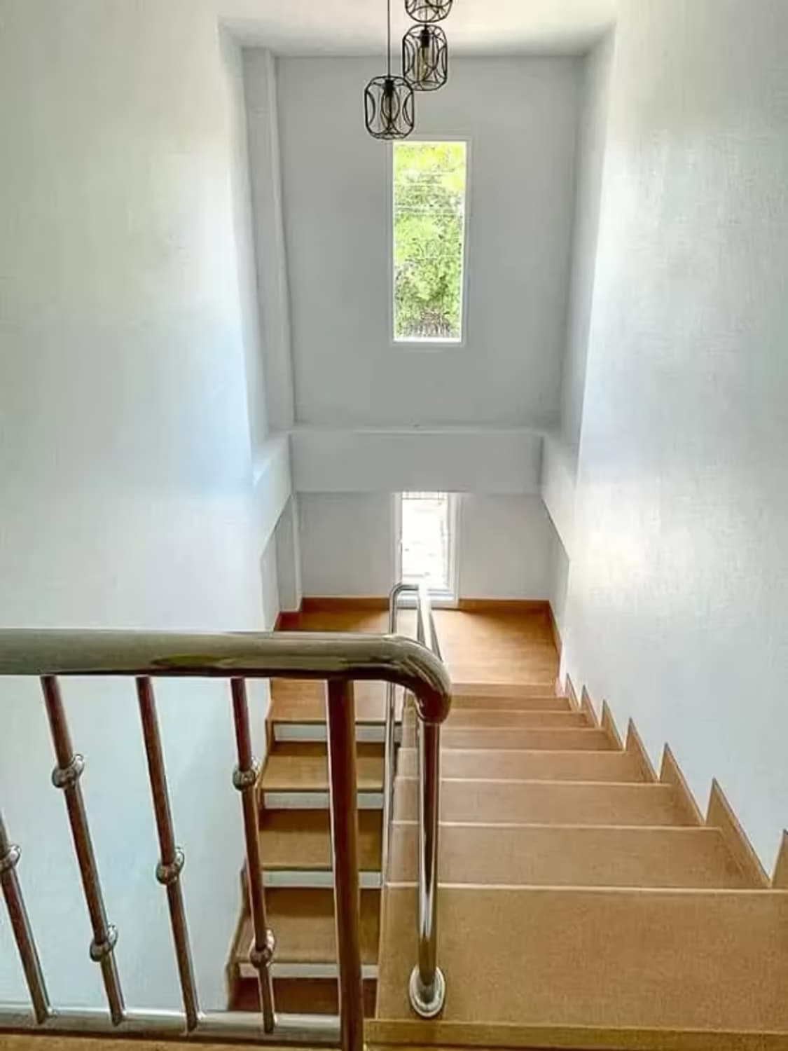 4 Bedroom House - Image 6