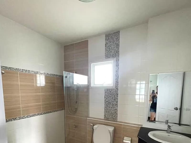 3 Bed House for Rent in Saraphi