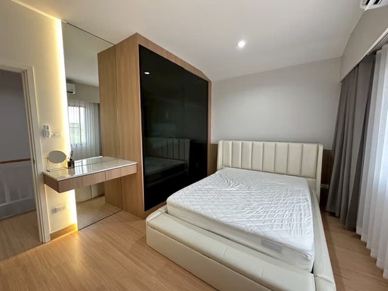 4 Bed House for Rent in Hang Dong