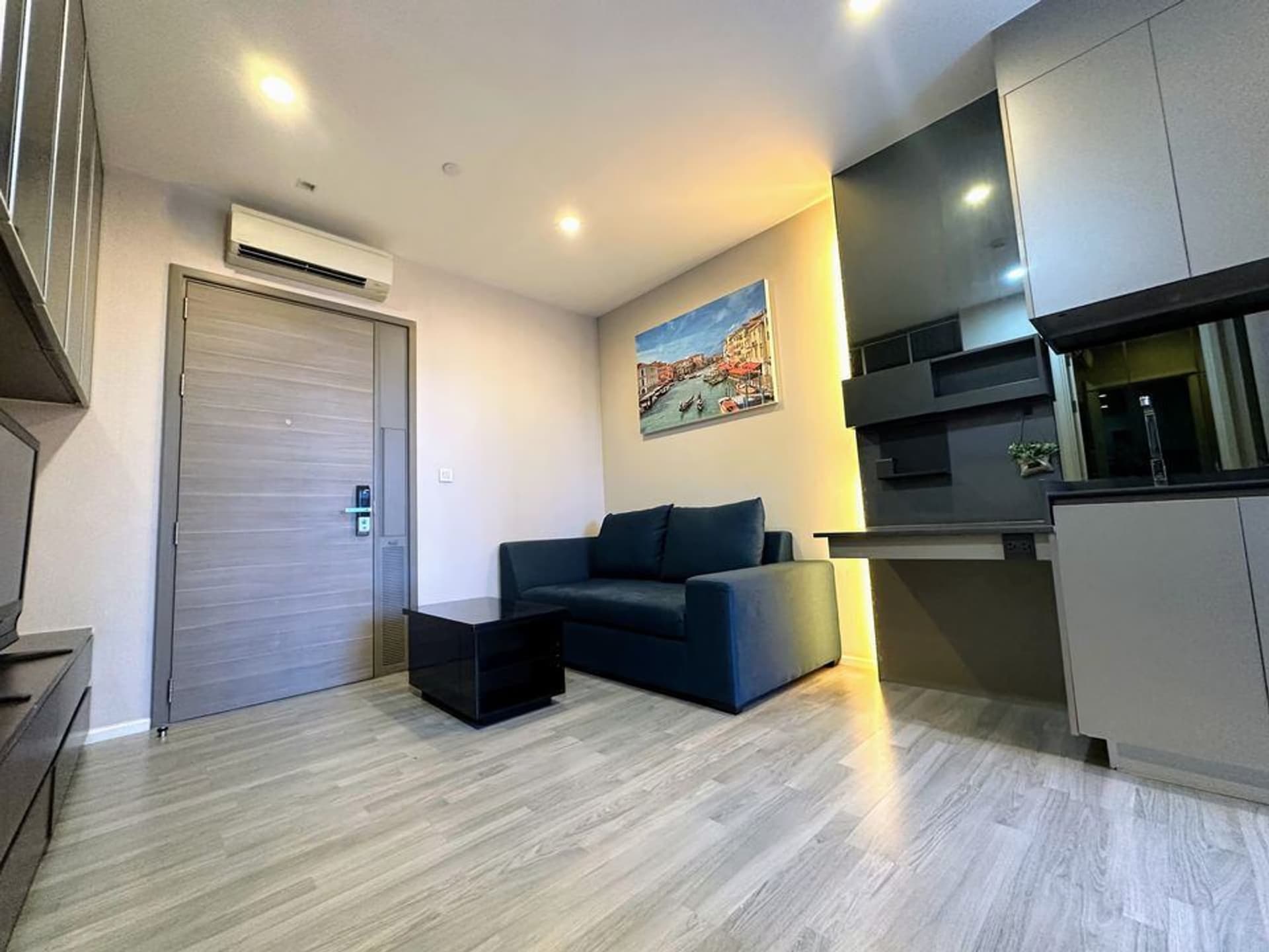  - Image 4