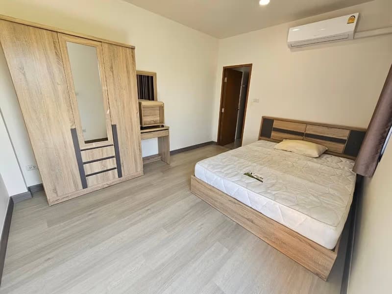 House/Cafe for Rent and Sale in Mae Rim