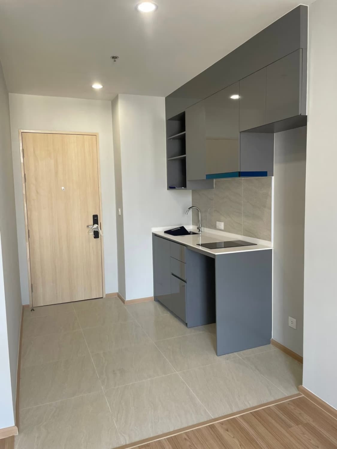 2 Bed Condo for Sale in Phra Khanong - Image 16