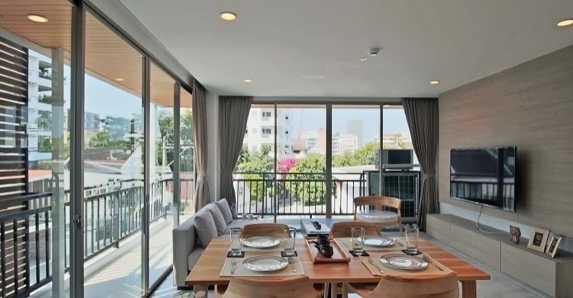 3 Bed Condo for Rent in Watthana - Image 4