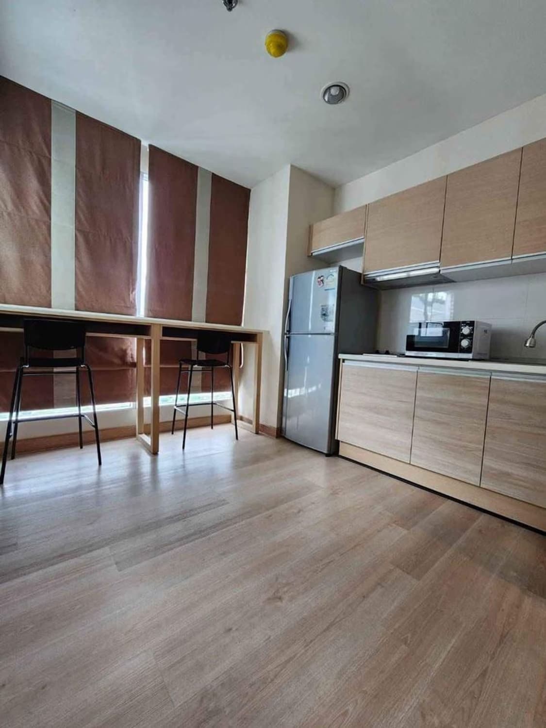 1 ห้องนอน Condo สำหรับ จำหน่าย ใน ห้วยขวาง - Image 5