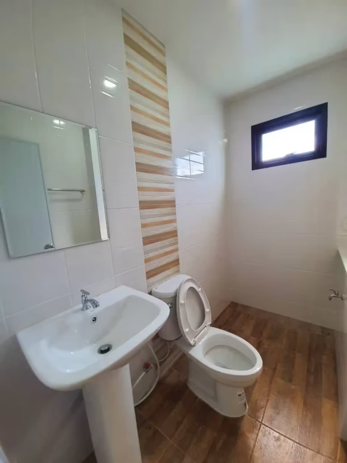 3 Bedroom House - Image 7