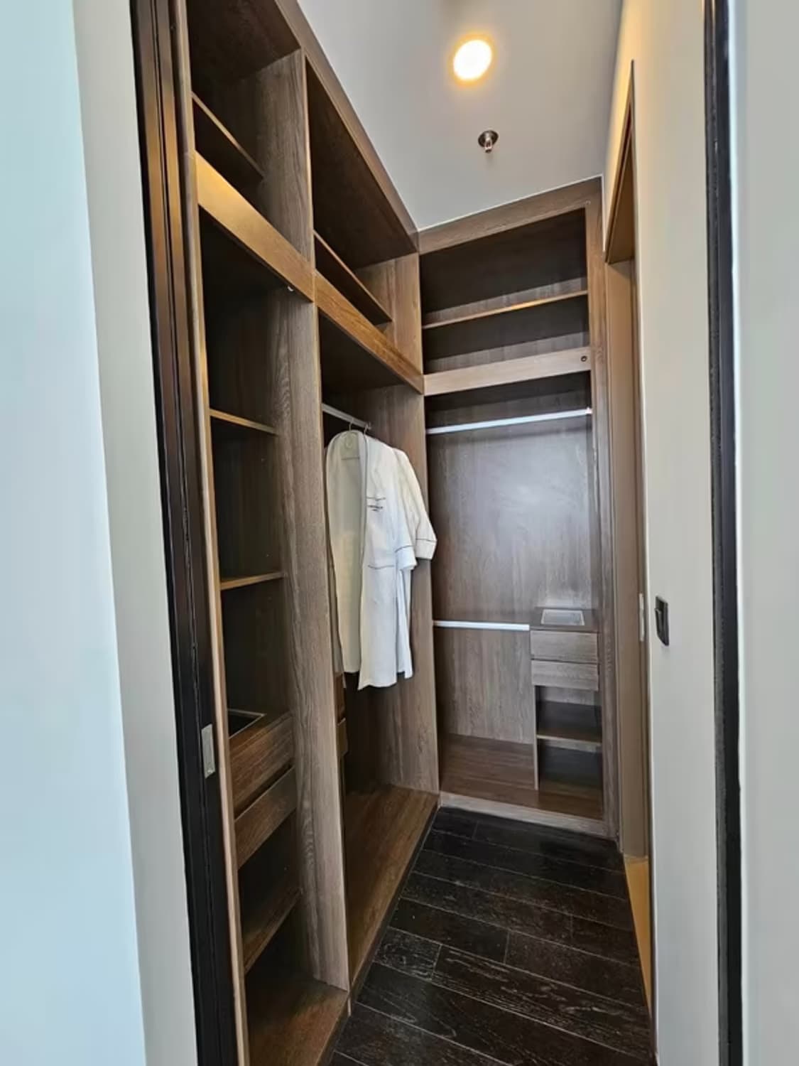 1 Bedroom Condo - Image 4