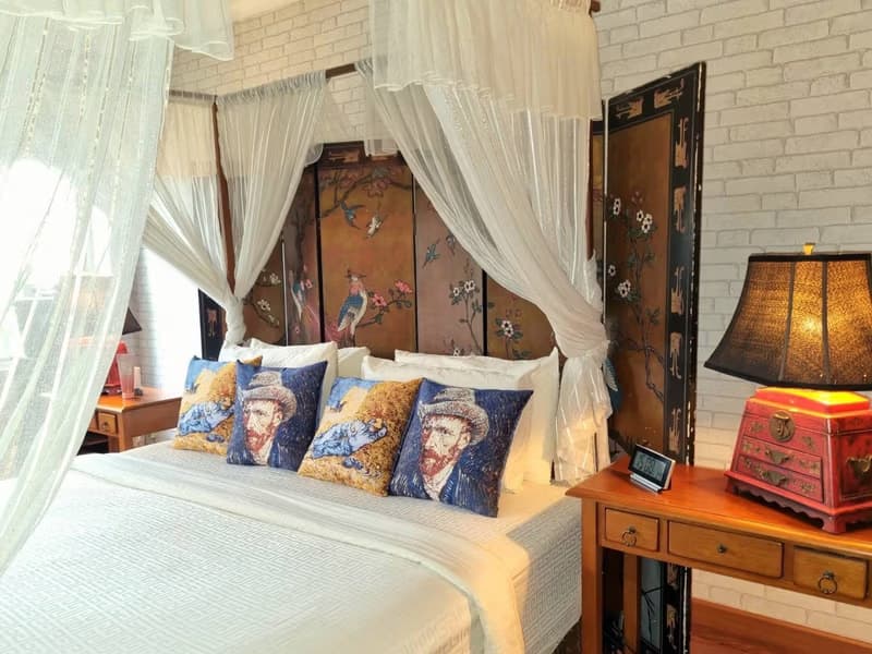 3 Bed Condo for Sale in Watthana