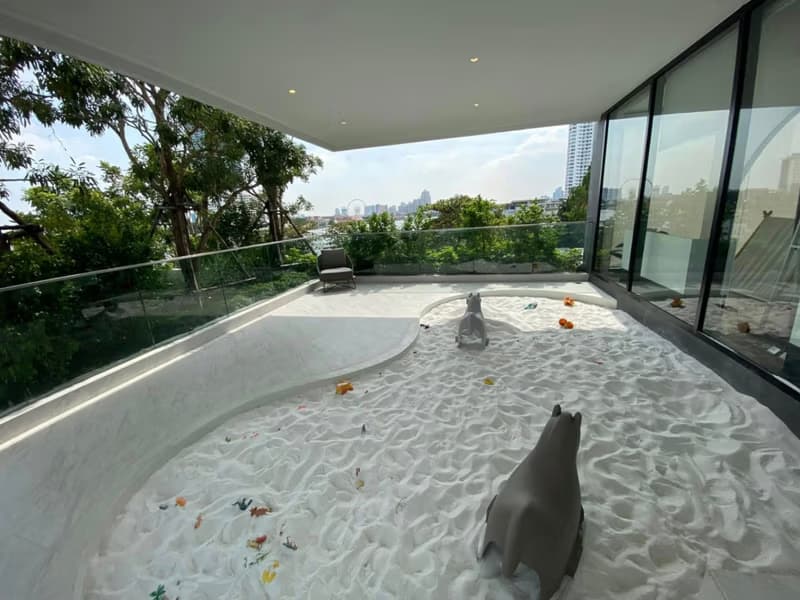 1 Bed Condo for Sale in Khlong San