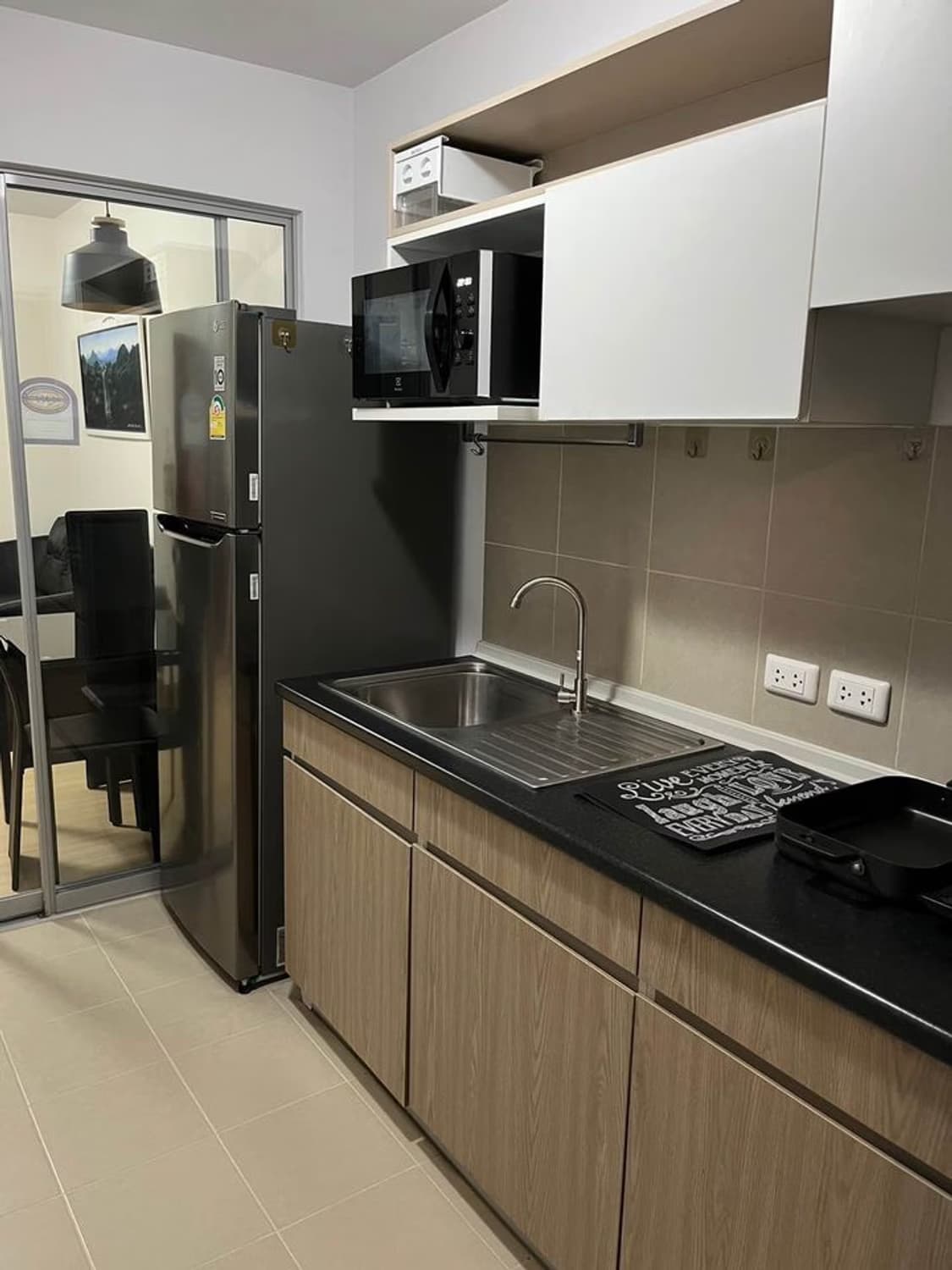 1 Bed Condo for Rent and Sale  Near Phra Ram 9 MRT - Image 10