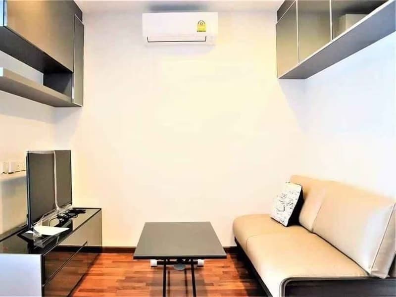 1 Bed Condo for Sale in Ratchathewi