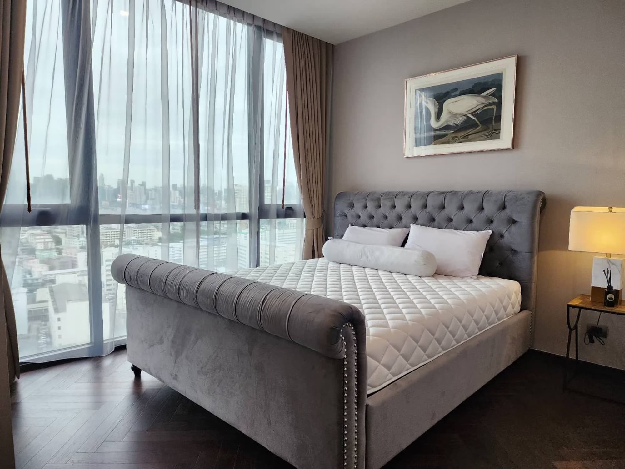 2 Bed Condo for Rent and Sale in Phaya Thai - Image 9