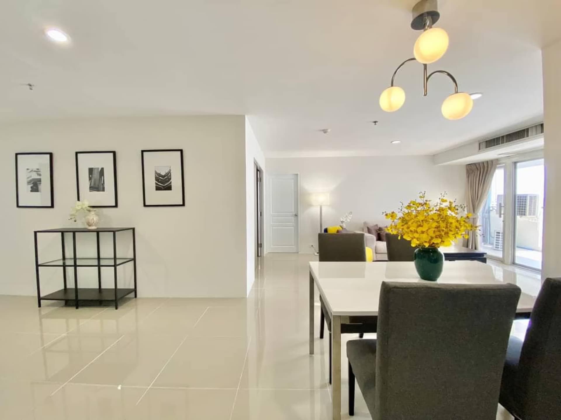 4 Bed Condo for Rent and Sale in Khlong Toei - Image 2