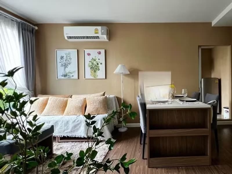 1 Bedroom Condo