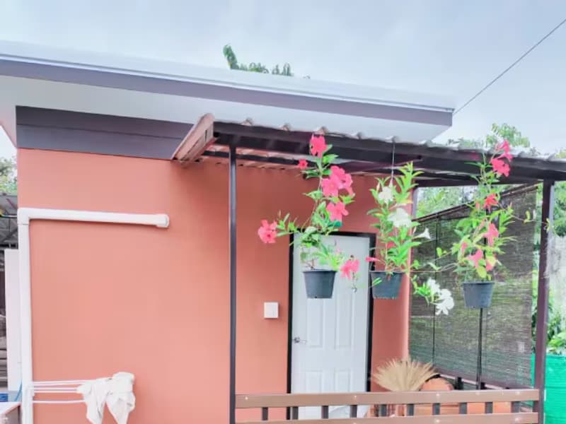 1 Bedroom House