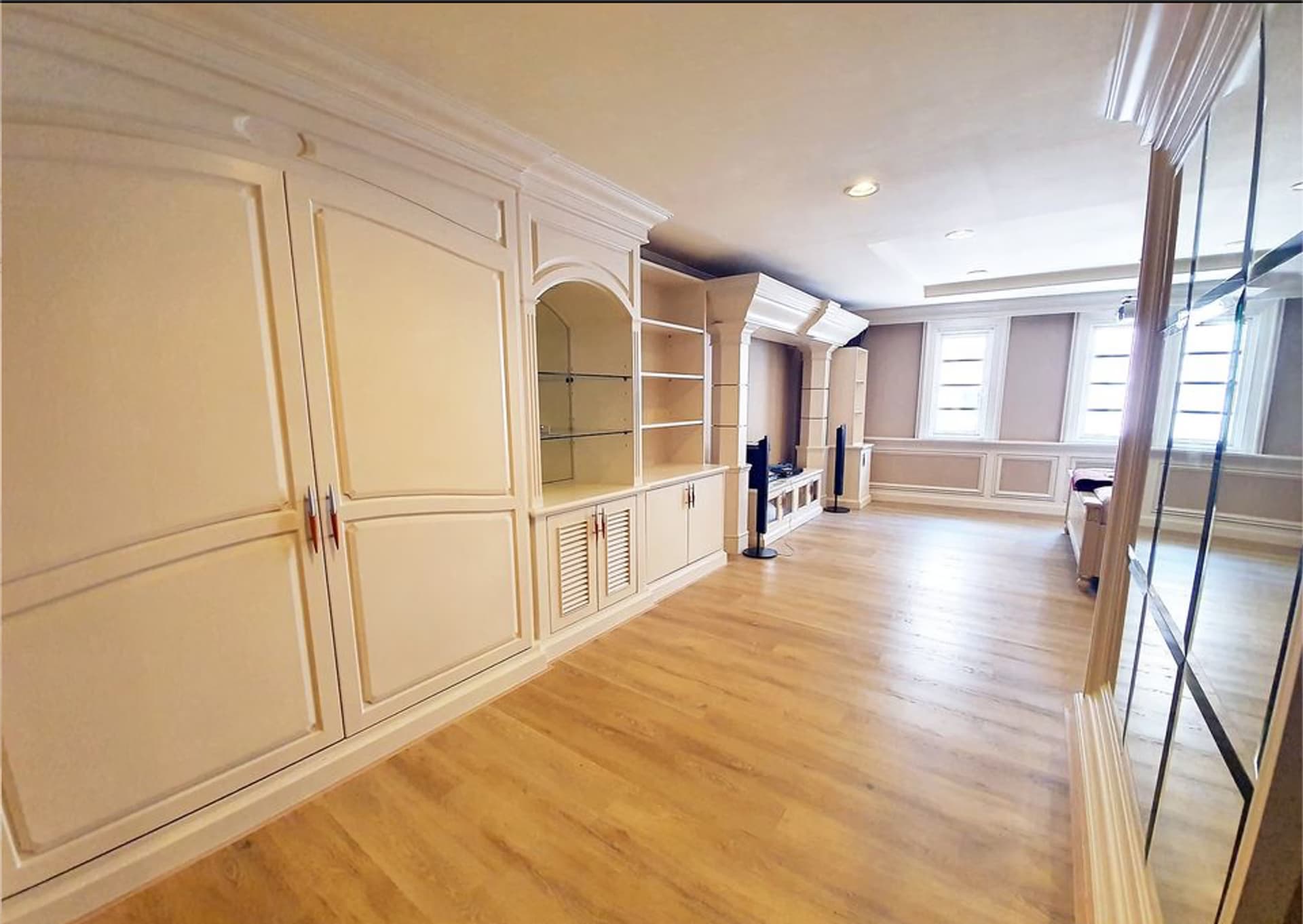 1 Bedroom Condo for Rent at Euro Classic Condominium - Image 2