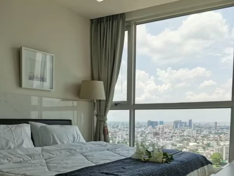 1 Bedroom Condo