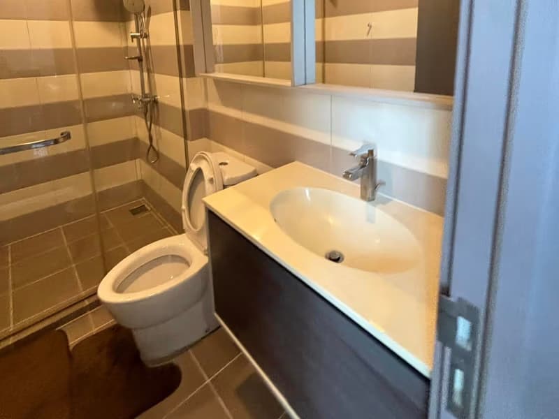 2 Bed Condo for Rent and Sale in Watthana