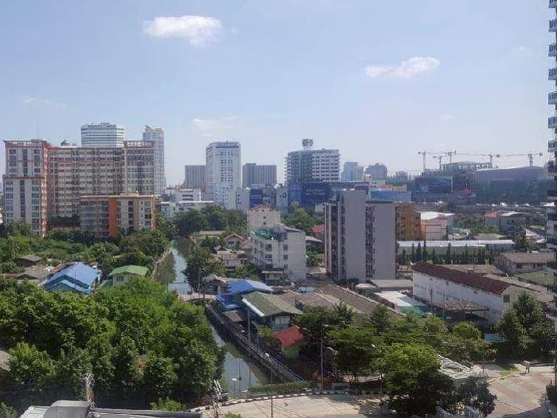 1 Bed Condo for Sale in Huai Khwang