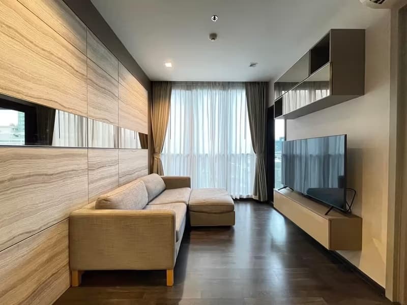 1 Bedroom Condo
