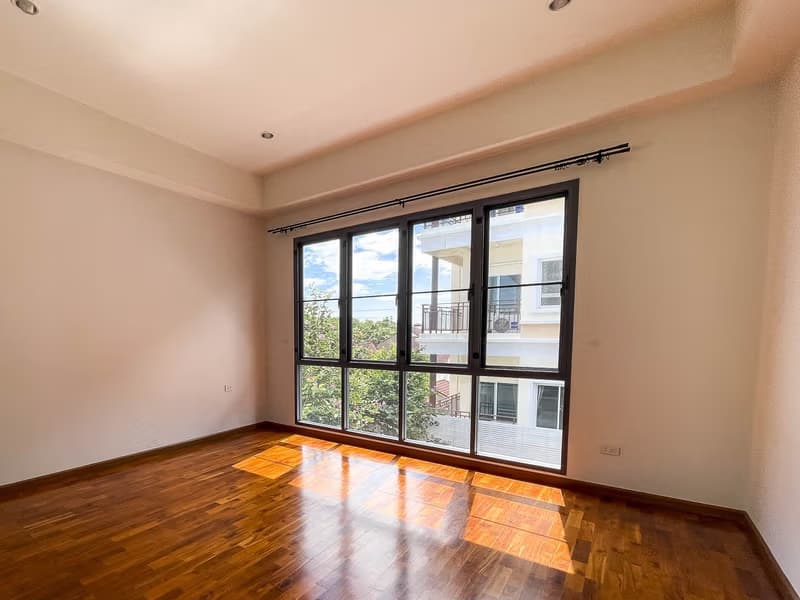 House for Rent at Baan Sansabai @Lassale