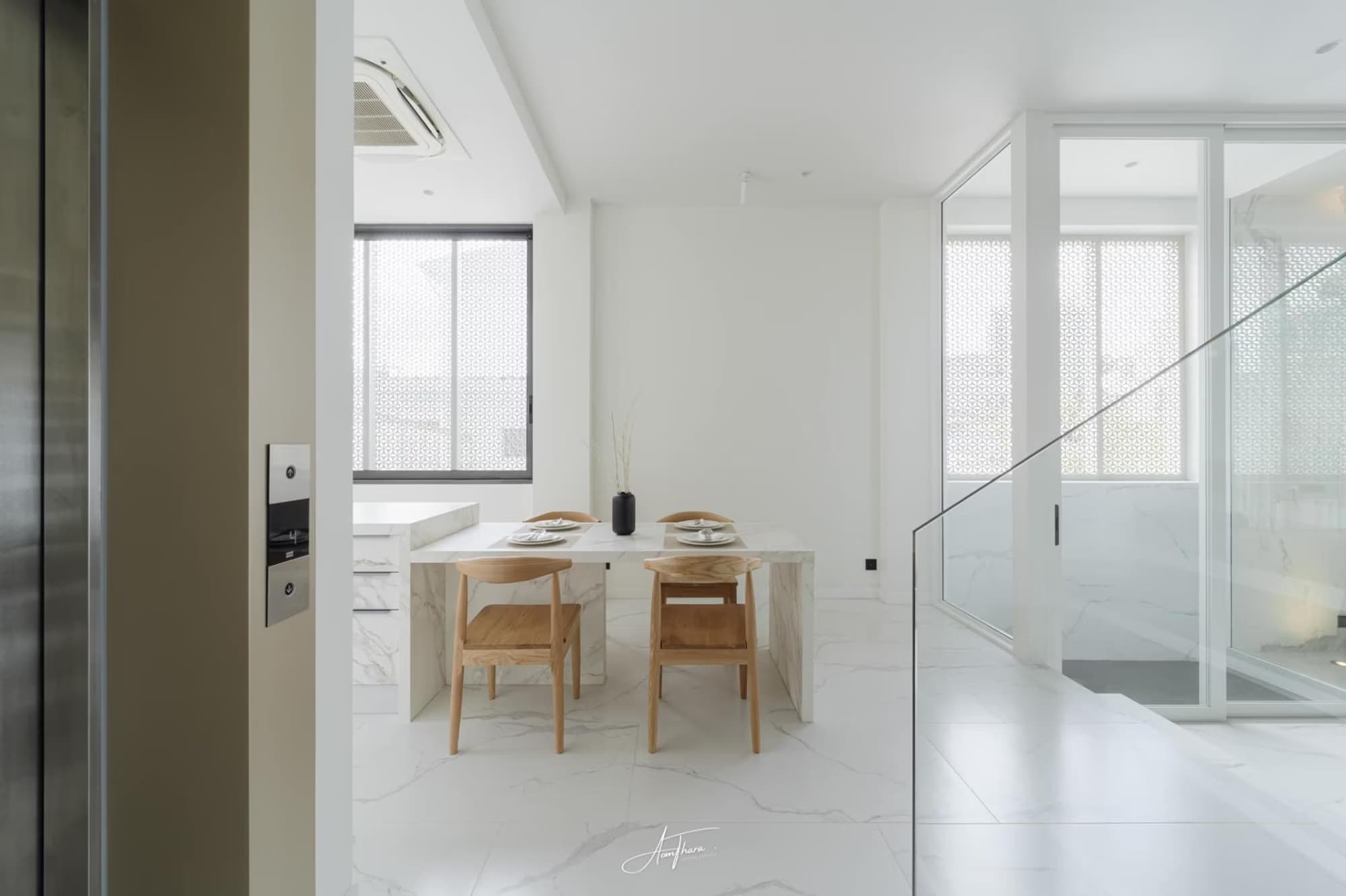 3 Bed House for Rent and Sale in Watthana - Image 8